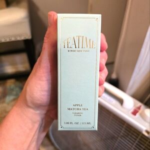 BYROE NEW YORK Tea Time Apple Matcha Tea Clearing Toner
